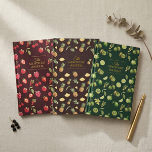 Diario <span class=keywords><strong>de</strong></span> Gratitud LABON con Tapa Dura <span class=keywords><strong>de</strong></span> Estilo Vintage y Diseño <span class=keywords><strong>de</strong></span> Frutas, Cuaderno <span class=keywords><strong>de</strong></span> Reflexión Diaria con Detalles en Dorado para el Autocuidado y Mindfulness, Ideal para Regalo - Product Image 2