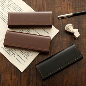Estuche de Gafas de Cuero PU de Estilo Británico Retro de Lujo para Estudiantes, Protector de Gafas para Miopía Portátil Resistente a la Presión - Product Image 2