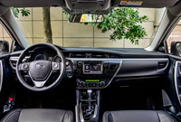 Toyota Corolla d'occasion haut de gamme, faible kilométrage, en bon état, sans accident, pour l'exportation et la vente en gros