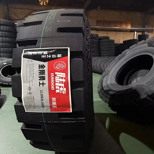 Neumáticos para Camiones de Carga Pesada 650/700/825/900/1000/1100/1200R20, Alta Capacidad de Sobrecarga, Modo Minería, Alta Calidad, Precio de Fábrica al por Mayor - Product Image 1