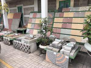 Гидравлическая машина для производства кирпича Hongfa HFT300 с четырьмя стойками, мощное давление, машина для производства плитки терраццо - Product Image 5