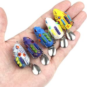 Señuelo artificial blando de PVC de 3.5cm y 4.4g, tipo rana, con doble anzuelo, para pesca de fondo de trucha y lubina en lago, con estampado. - Product Image 2