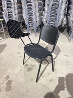 Chaise d'étudiant empilable en plastique durable avec cadre métallique, assise confortable et tablette d'écriture pour salle de classe (vente en gros)
