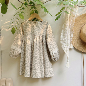 Vestido de niña coreano de primavera con solapa, manga farol, de algodón tejido a crochet, ODM, antiarrugas, con hombros descubiertos, estilo vestido de gala, <span class=keywords><strong>maxi</strong></span> floral - Product Image 1