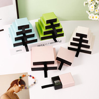 Boîte de présentation de bijoux jetable en gros pour bagues, colliers, bracelets - Emballage cadeau personnalisable en carton avec pelliculage brillant