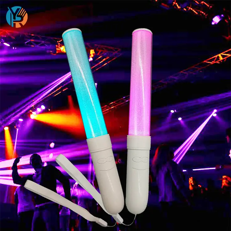最高品質のイベント & パーティー用品バッテリー駆動のさまざまな色の在庫リモコンLEDライトルミナススティック