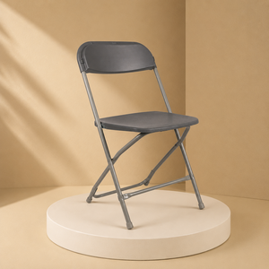 Silla Plegable Portátil Ligera y Cómoda de Plástico Gris con Estructura de Acero para Uso en Exteriores y Jardines - Product Image 1