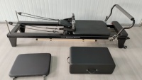 Lit d'entraînement Pilates de qualité commerciale personnalisable avec système de remodelage en aluminium et lit confortable