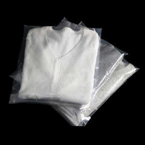 Cremallera de plástico PE <span class=keywords><strong>transparente</strong></span> personalizada a <span class=keywords><strong>precio</strong></span> de fábrica y bolsas tejidas con autoadhesivo para uso en ropa y joyería - Product Image 1