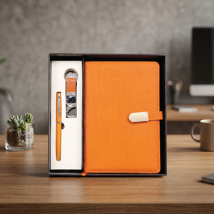 Ensemble cadeau de carnet en cuir orange avec stylo métallique et porte-clés, papeterie de bureau professionnelle - Product Image 2