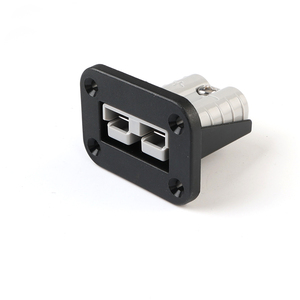 Conector de Enchufe de 50A con Carcasa de Plástico de Nylon y Aleación de Cobre, 4 Tornillos, Corriente Nominal de 12-24VDC, con Panel de Montaje - Product Image 1