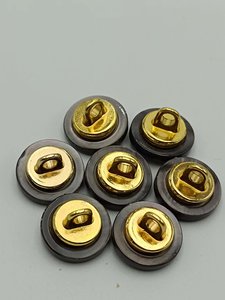 공장 직판 리버 쉘 메탈 버튼(발 포함) 패션 베이크드 그레이 버튼 티셔츠 드레스용 - Product Image 2