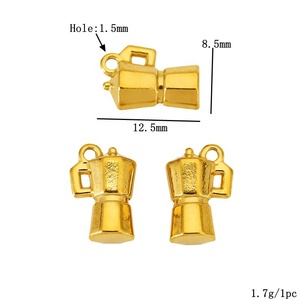 Mini Charms de Pingüino con Patas de Ángel |   Colgante de Acero Inoxidable Chapado en Oro PVD de 18K para Fabricación de Joyería, Pulseras y Collares - Product Image 2
