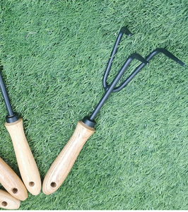 Outils de jardinage 4-en-1 : Kit d'outils de jardinage multifonctionnel vintage en fer pour plantes en pot, désherbage et plantation en jardin - Product Image 6