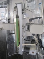Machine verticale automatique d'emballage de chips de pommes de terre azotées Machine de remplissage de conditionnement de noix de noyau d'arachide de Goji