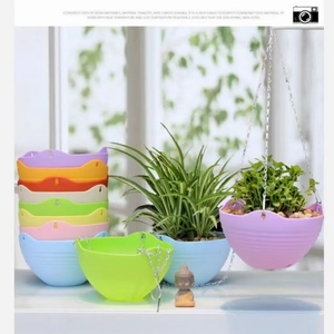Pot de pothos mural en gros avec panier pour succulentes Pot de fleur suspendu en PP avec chaîne suspendue pour la maison et le jardin - Product Image 2