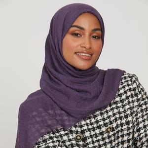 Hijab froissé en modal à fleurs ethniques pour femmes, écharpe légère et respirante, tenue quotidienne pour les voyages, conception de feuilles Bawal pour musulmans - Product Image 3