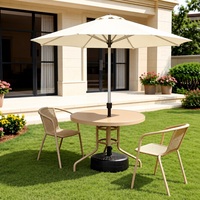 Ensemble de parasol de patio en aluminium avec table ronde et 2 chaises tressées pour balcon, jardin, cour, terrasse, utilisation en extérieur