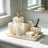 Ensemble de salle de bain en résine marbrée beige 7 pièces, distributeur de savon, couleur personnalisée, décoration moderne pour la maison, accessoires de salle de bain de luxe