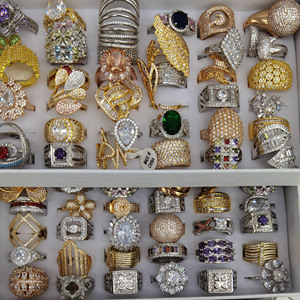 Anillos de Circonia Surtidos con Descuento, Anillos de Circonia Mixtos Sin Deslustre, Joyería Aleatoria Sin Decoloración ni Óxido - Product Image 1