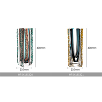 Vase en verre cristallin avec particules colorées, motif pétales ondulés, élégant centre de table, décoration de luxe pour la maison et les mariages