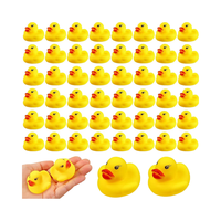 Mini canards en caoutchouc avec LOGO personnalisé pour enfants, décorations de fête prénatale, cadeaux pour fête d'anniversaire, salle de classe, piscine, plage, été