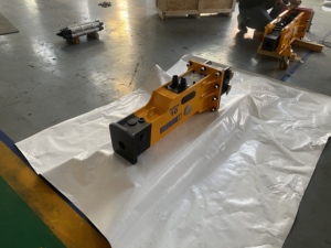 Martillo Hidráulico para Miniexcavadora Amarilla de 0.8-2.5 Toneladas, 102 kg, 1 Año de Garantía - Product Image 5