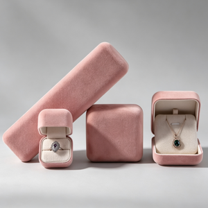 Caja de Almacenamiento de Joyas de Microfibra Rosa de Lujo, Estuche para Anillos, Colgantes y Brazaletes, para Regalos de Propuesta y Boda - Product Image 3