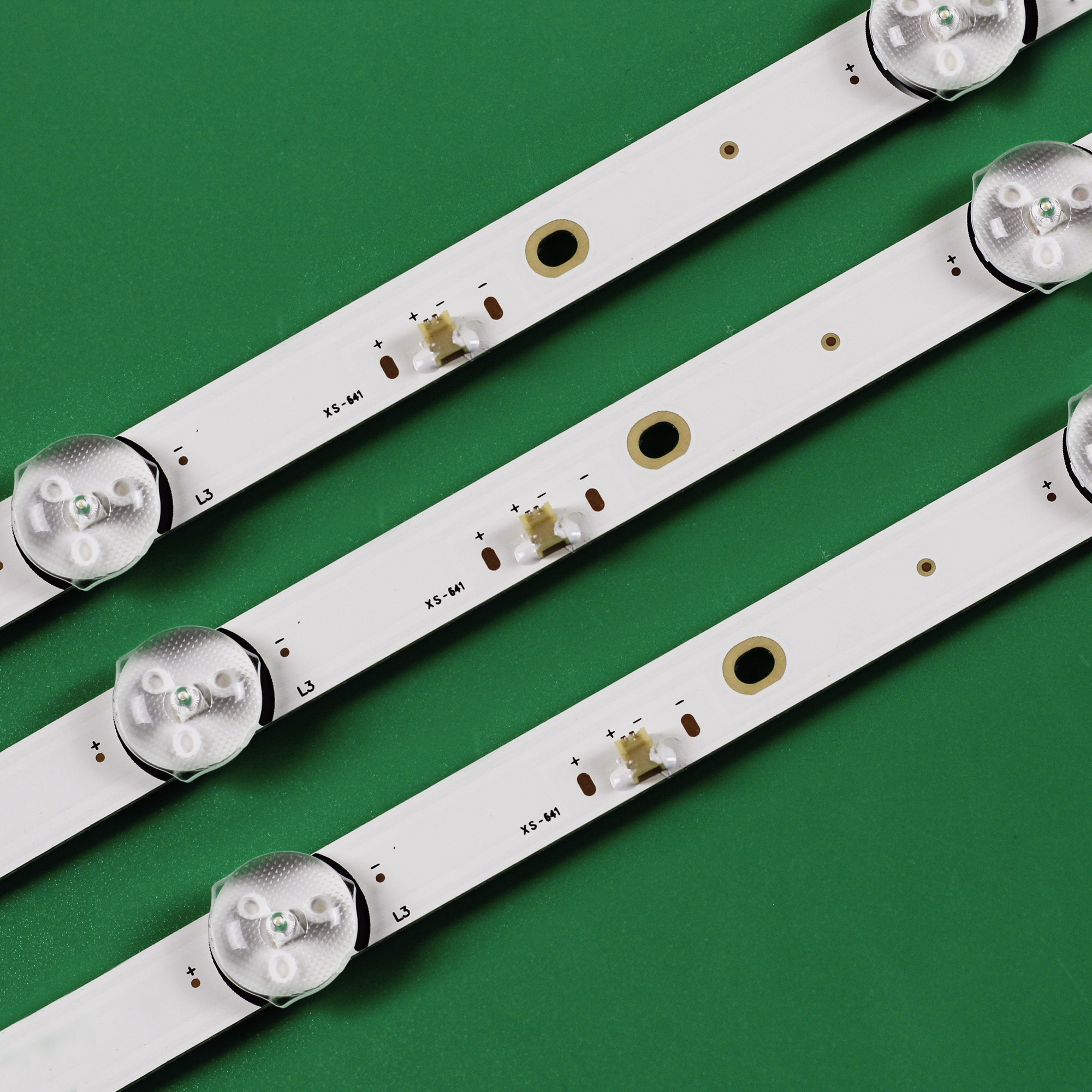 XS-641 Backlight Strip for Skyworth LE39Z1 Smarttech LED TV