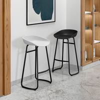 Tabouret de Bar Moderne Minimaliste en Fer Haut Art Home Bar Chaise pour Salon Mobile Phone 4S Store Exhibition
