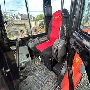 Mini máquina de ingeniería de movimiento de tierras de excavadora Kubota KX155/165 usada con precio barato y horas de trabajo bajas en cubo pequeño - Product Image 6