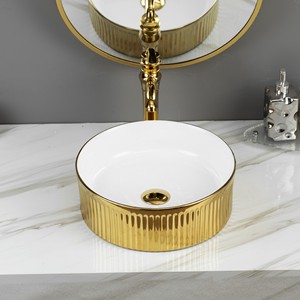 Lavabo de Sobremesa de Titanio Dorado Italiano con Grifo, Lavabo Artístico de Cerámica de Lujo - Product Image 3