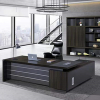 Bureau de direction moderne de luxe en forme de L avec panneau, table de bureau multifonctionnelle en bois pour mobilier commercial
