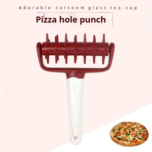 Perforador de Pizza de Calidad Premium, Rodillo de Acero Inoxidable para Perforar la Masa Uniformemente, Base de Pizza Consistente, Resultados Óptimos - Product Image 6