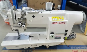 Máquina de coser industrial computarizada de doble aguja para materiales pesados con alimentación compuesta de cama plana y aguja única - Product Image 2