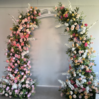 Décor d'événement de mariage Arche Arrangement floral Pampa d'automne Soie artificielle Rose Fleur Corne de roseau Arche Fleurs Toile de fond