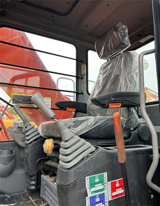 Excavadora de segunda mano original de Hitachi, original, fabricada en Japón, de la marca Hitachi, de la versión original de la fábrica, de la segunda, del año 2000 - Product Image 4