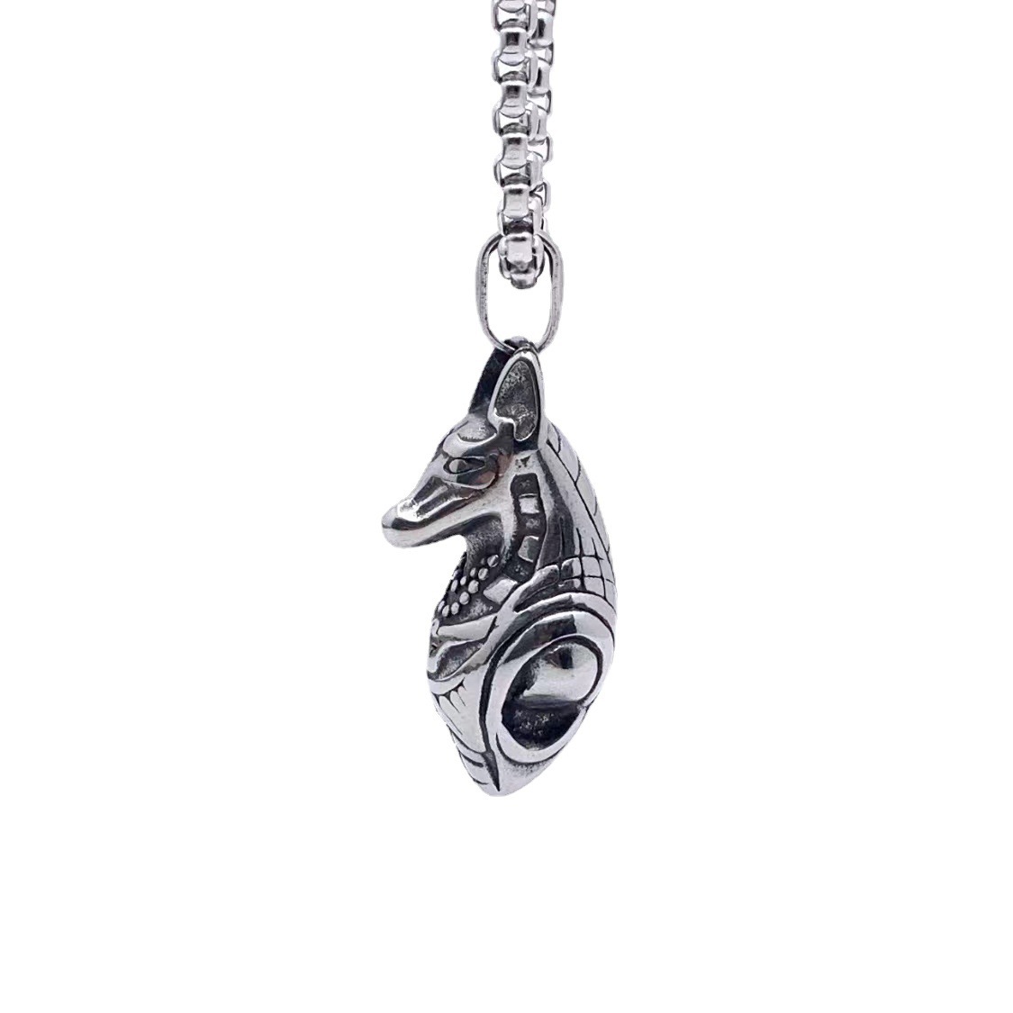 Pendant with a 60cm long chain