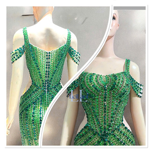 Vestido de Seda de Lujo para Mujer con Pedrería de Alta Gama - Ropa de Noche de Invierno Transpirable y Antiarrugas - Product Image 4