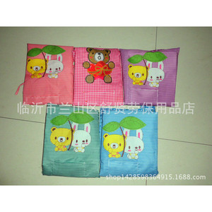 Delantal para niños con diseño de conejo y oso de dibujos animados, material de piel de melocotón, lavable a máquina, para dibujar, para niños pequeños de 3 a 10 años - Product Image 1