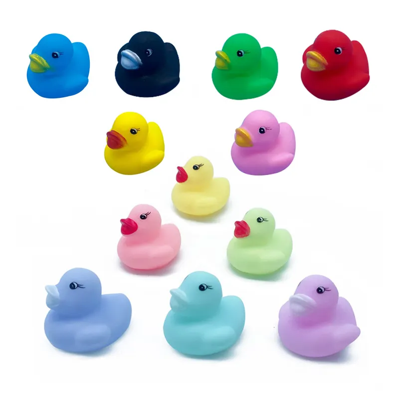 Sıcak renkli PVC plastik küçük ördek açık renk bana bebek banyo oyuncakları toplu Mini sarı pembe mavi siyah lastik ördek