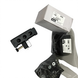 Vanne solénoïde polyvalente Parker authentique 7321BCV00 fabriquée en Chine - Présentée sur photos réelles du produit - Product Image 1