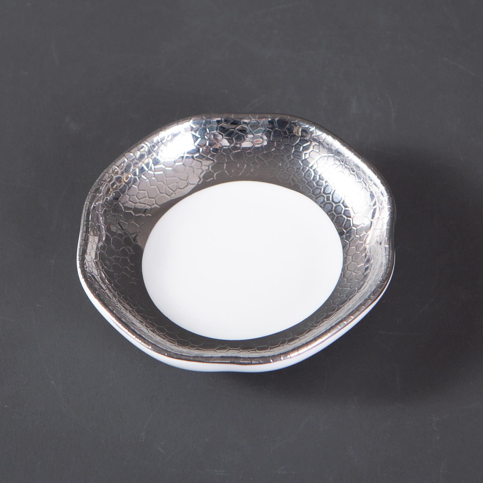 Silver flavor dish