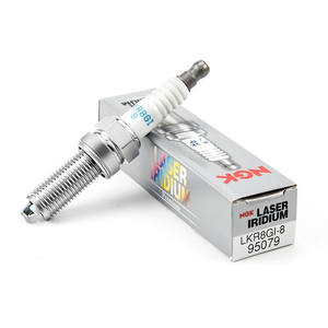 Bougies d'allumage NGK directement de l'usine, matériaux écologiques, composants d'allumage automobile, pièces recyclables pour la conformité aux normes d'entreprise verte - Product Image 1