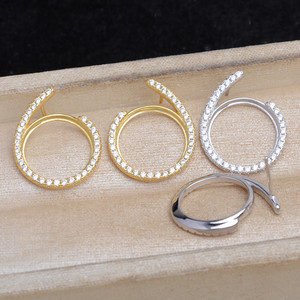 อุปกรณ์ทำเครื่องประดับมุก DIY ขนาด 7-10 มม. ต่างหูแบบหนีบ Queen S925 พร้อมตัวหนีบต่างหูแบบเปล่าลายใบโคลเวอร์นำโชค 5788 - Product Image 1