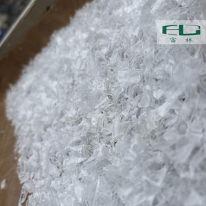 Flocons de PET recyclé 100% transparents lavés à chaud, déchets de bouteilles en plastique R-PET, matières premières en polyéthylène téréphtalate à vendre - Product Image 4