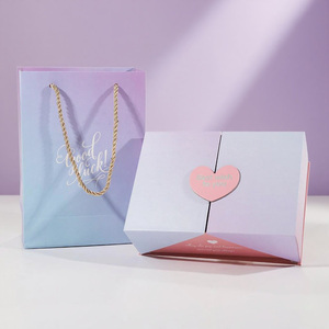 Cajas de Regalo Personalizadas para Damas de Honor, Caja de Regalo para Boda con Tapa Magnética - Product Image 1