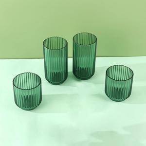 Vaso Reutilizable de Acrílico con Rayas de Colores, Diseño Moderno y Minimalista para Uso General en el Hogar, Restaurantes y Oficinas - Product Image 1