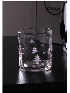 Conception d'arbre <span class=keywords><strong>de</strong></span> Noël fait à la main isolé clair à la mode créatif personnalisé verre trempé verre à liqueur <span class=keywords><strong>pour</strong></span> cadeau <span class=keywords><strong>de</strong></span> Noël - Product Image 6
