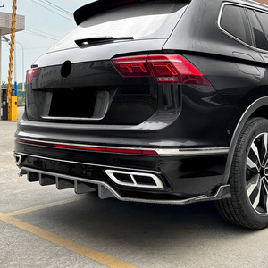 Aileron arrière Amp-Z pour Volkswagen Tiguan Mk2 R-Line 2021-2023 Noir brillant style tuning - Product Image 1
